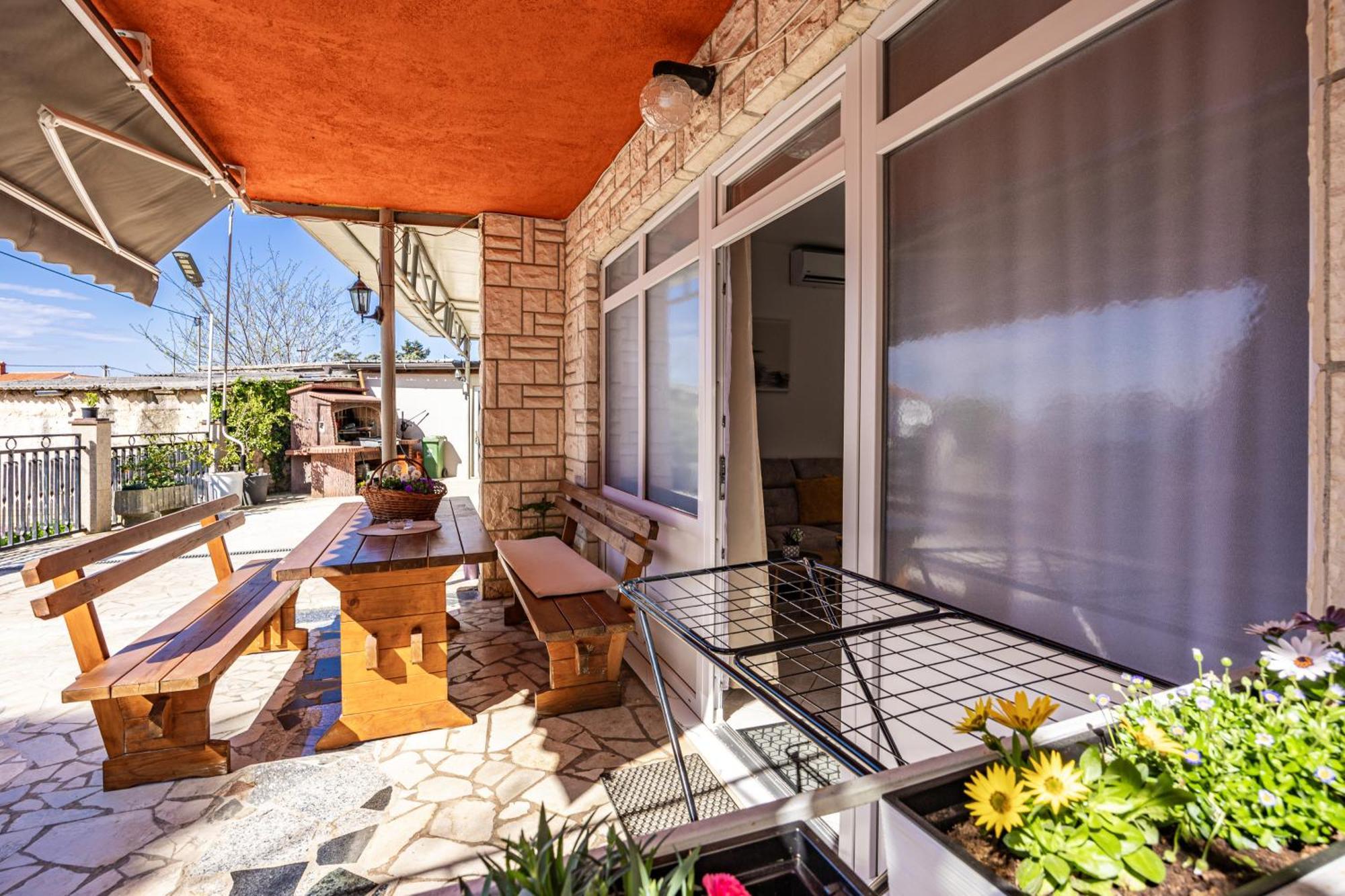 New Apartment Lejla Sisan Exterior foto